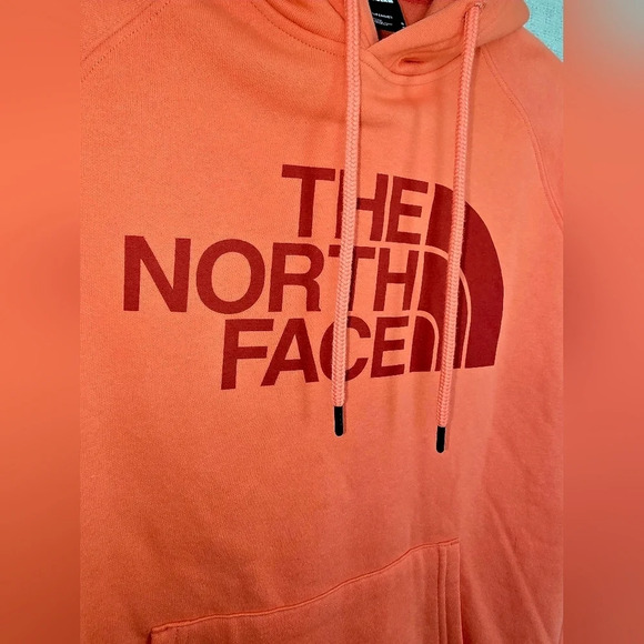 Womens The North Face Half Dome Pullover/Hoodie Dusty Coral - Picture 2 of 4